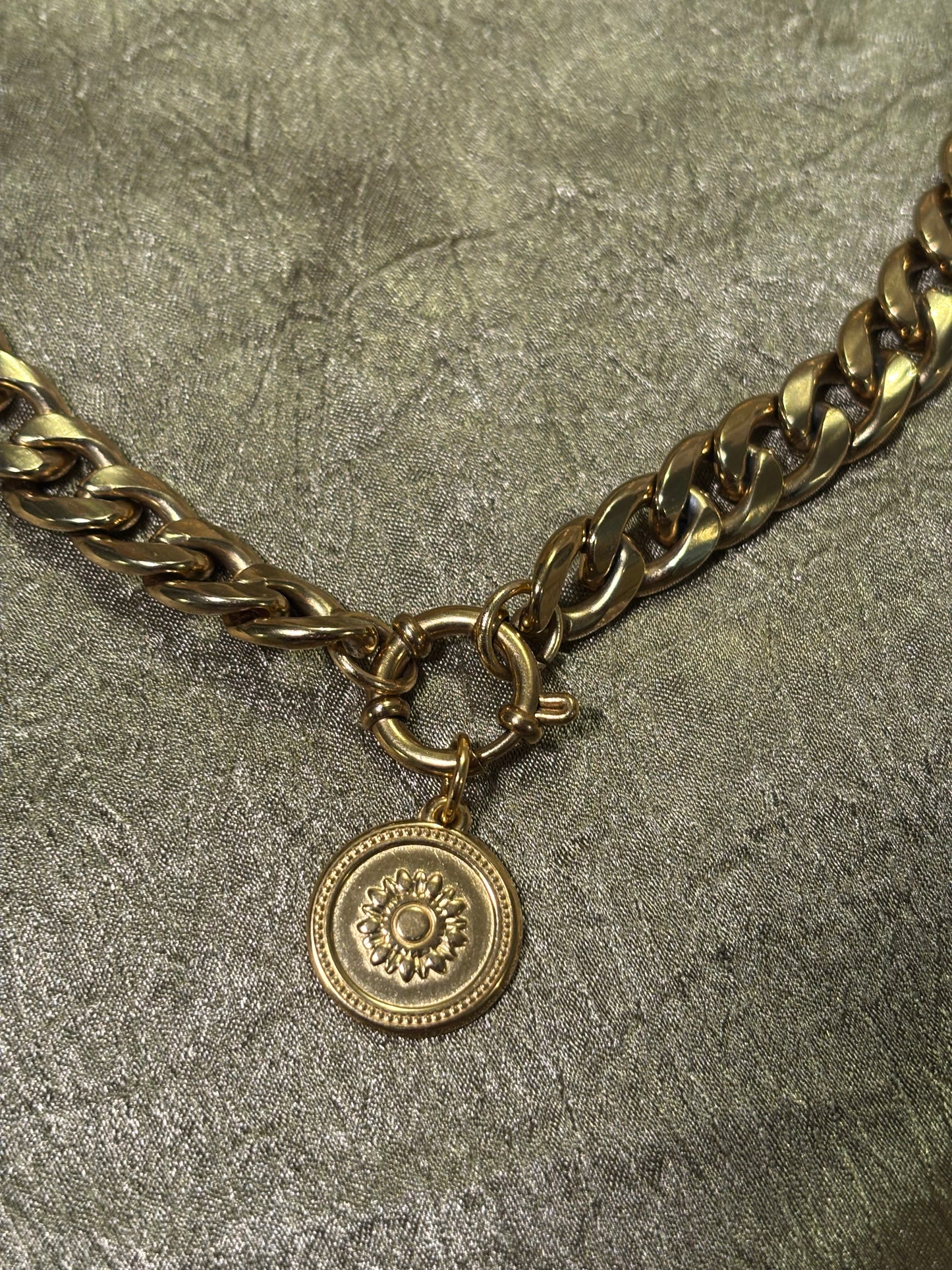 Collier Amha